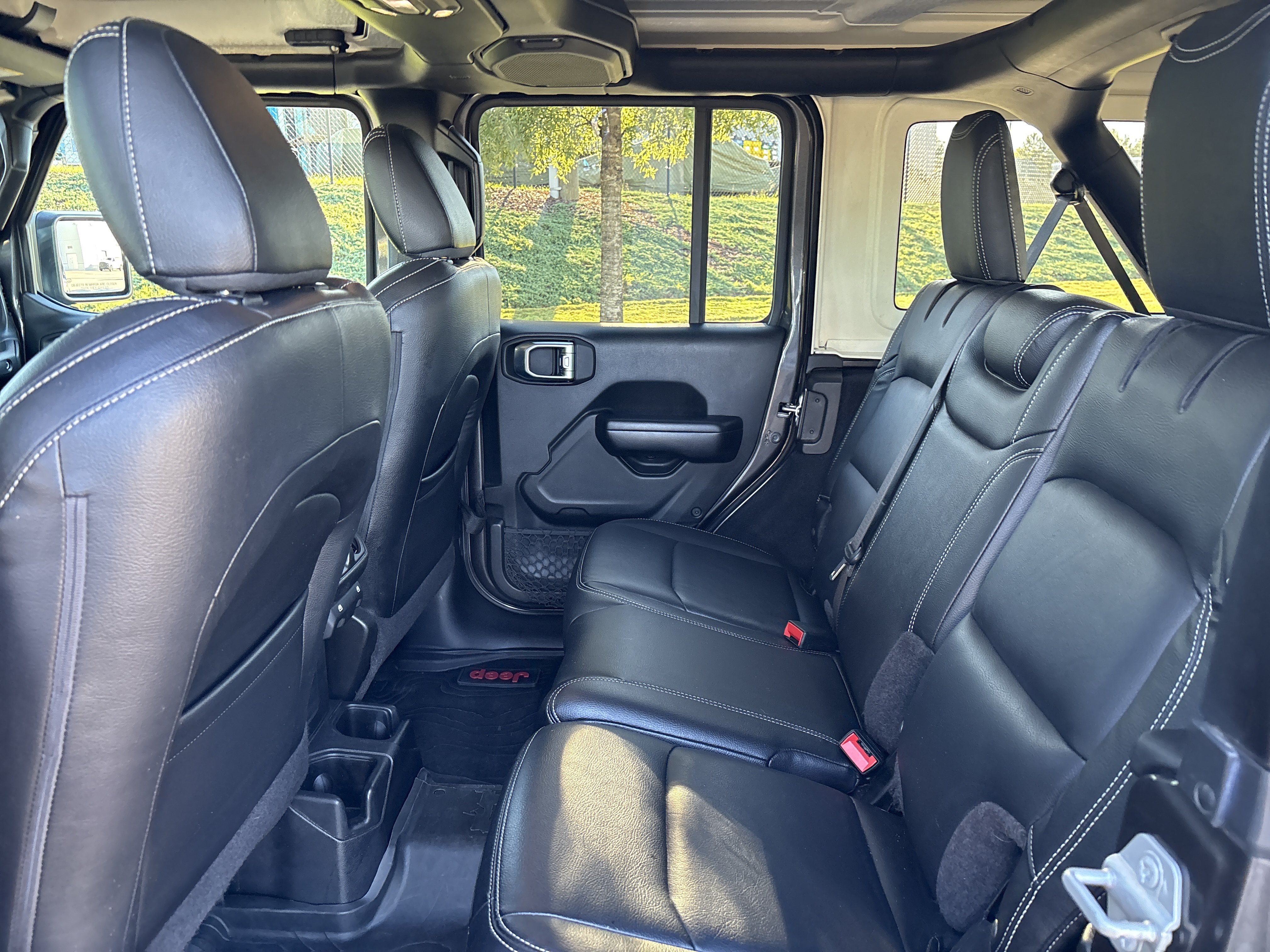 Used 2020 Jeep Wrangler Unlimited Sport S AWD/4WD image 32