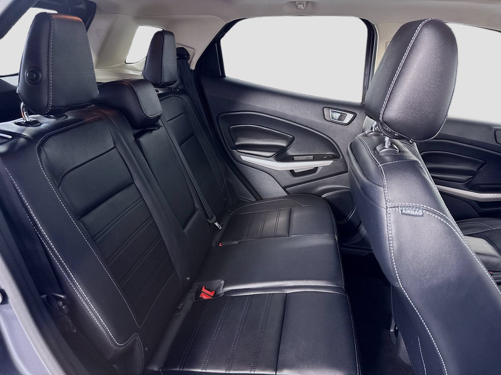 Used 2019 Ford EcoSport Titanium FWD image 27