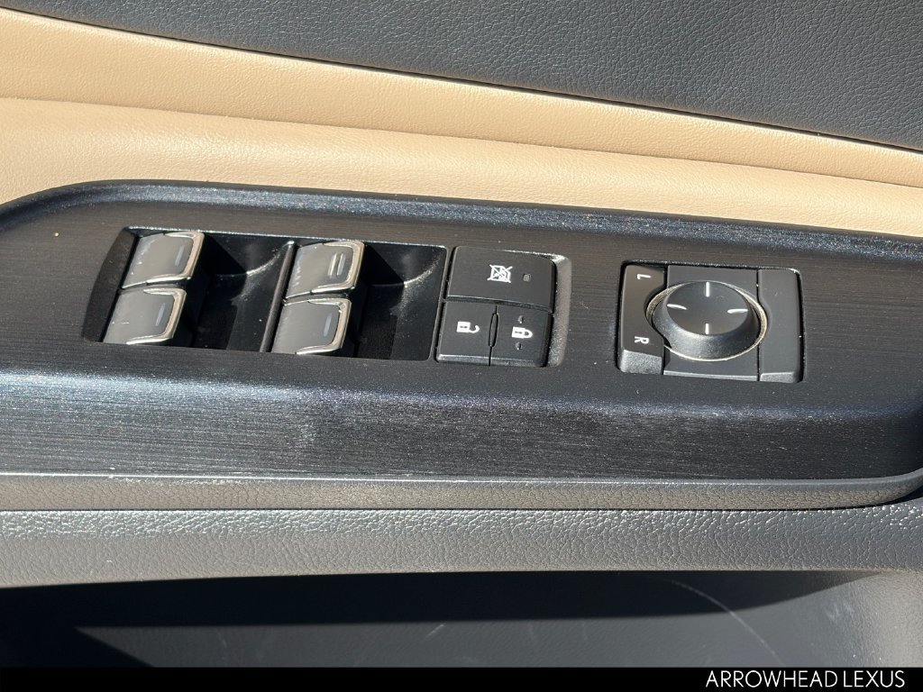 Used 2021 Lexus ES 350 w/ Accessory Package FWD image 18