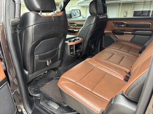 Used 2019 RAM 1500 Laramie Longhorn AWD/4WD image 17
