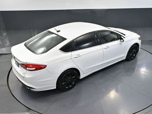 Used 2017 Ford Fusion SE image 51