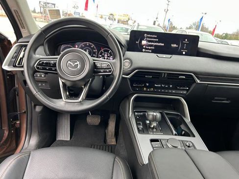 Certified 2025 MAZDA CX-70 Plug-In Hybrid w/ Premium Pkg image 13