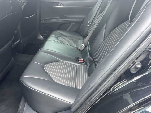 Used 2021 Toyota Camry SE w/ Cold Weather Package AWD/4WD image 9