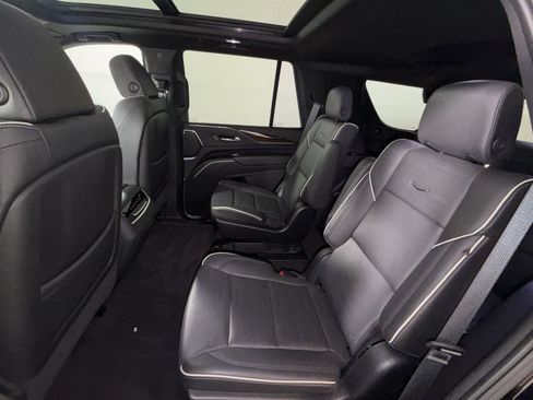 Used 2023 Cadillac Escalade Premium Luxury w/ Performance Package AWD/4WD image 25