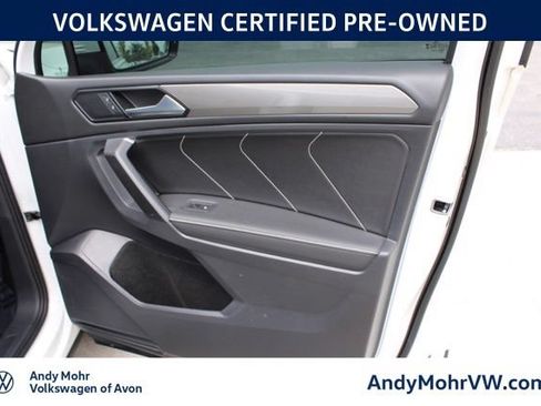 Used 2023 Volkswagen Tiguan SE AWD/4WD image 22