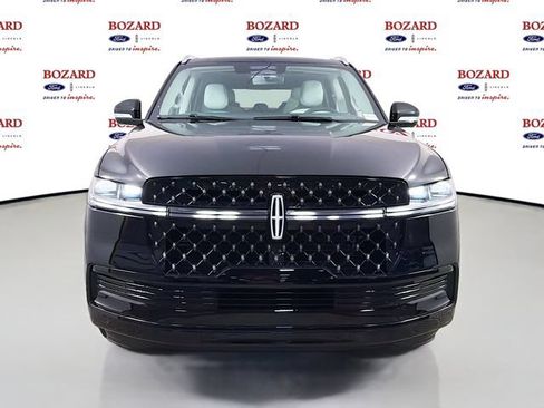 New 2026 Lincoln Navigator L Black Label AWD/4WD image 2
