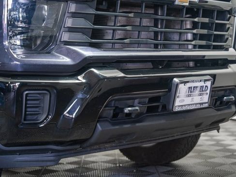 Used 2024 Chevrolet Silverado 2500 Custom w/ Custom Convenience Package image 14