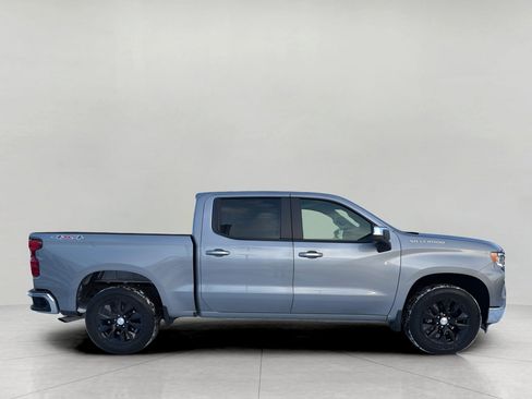Used 2024 Chevrolet Silverado 1500 LT image 2