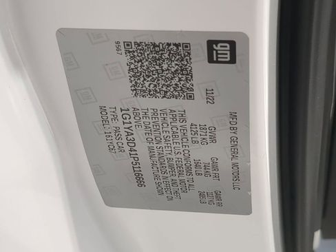 Used 2023 Chevrolet Corvette Stingray Convertible w/ Z51 Performance Package image 37