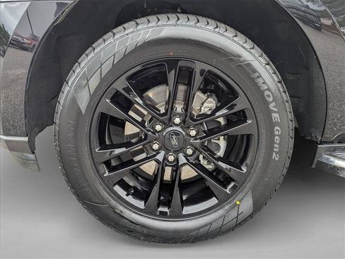 Used 2023 Ford Expedition XLT RWD image 9