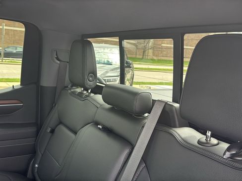 Used 2023 GMC Sierra 1500 Denali AWD/4WD image 19