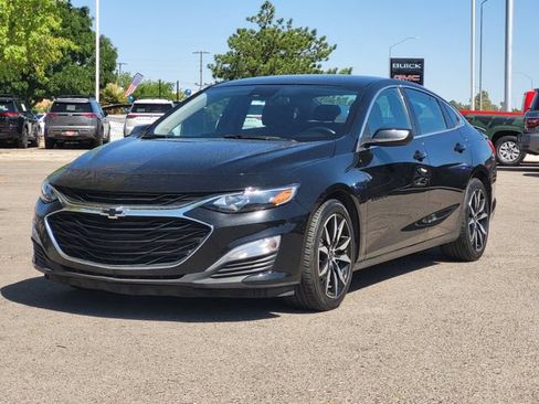 Used 2023 Chevrolet Malibu RS FWD image 2