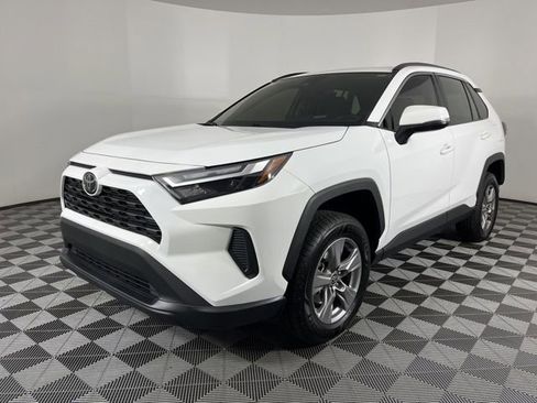 Used 2024 Toyota RAV4 XLE image 5