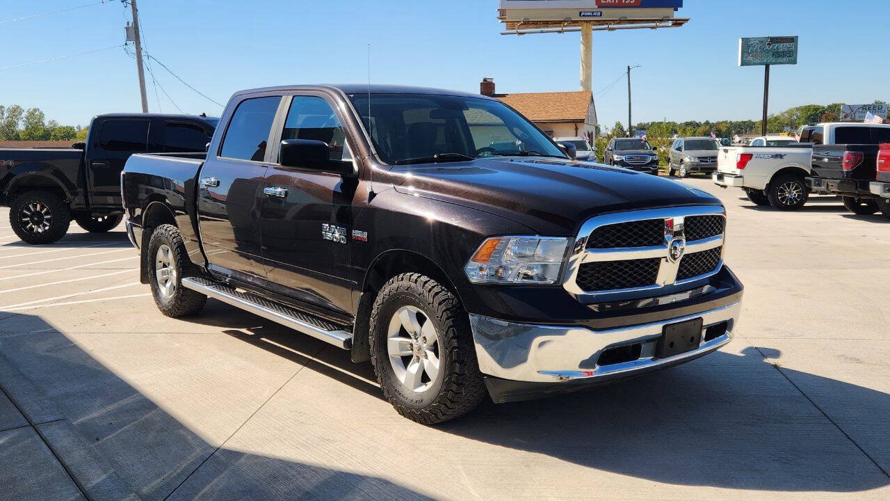 Used 2017 RAM 1500 Classic SLT AWD/4WD image 8