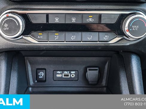 Used 2024 Nissan Sentra SV image 32