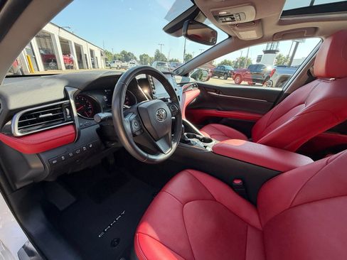 Used 2022 Toyota Camry XSE w/ Navigation Package FWD image 10