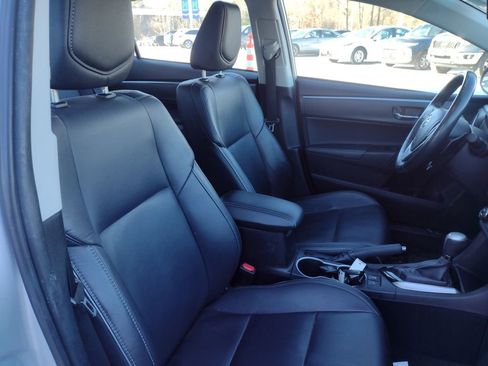 Used 2016 Toyota Corolla S Premium image 19