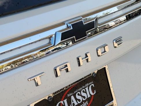 Used 2022 Chevrolet Tahoe LT w/ Luxury Package image 9