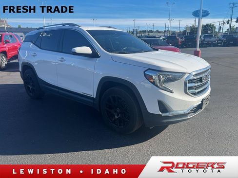 Used 2020 GMC Terrain SLT AWD/4WD image 1