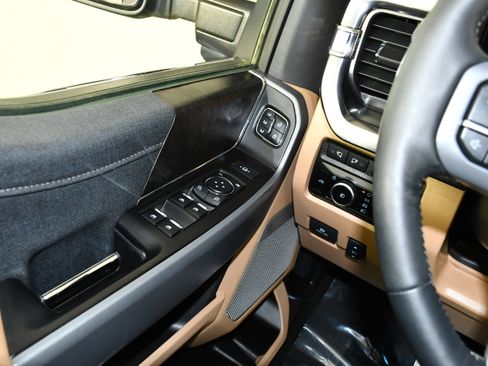 Used 2024 Ford F350 Lariat w/ Chrome Package AWD/4WD image 40