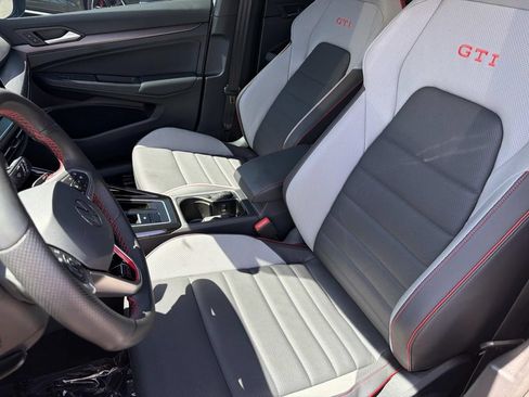 Used 2025 Volkswagen GTI SE FWD image 18