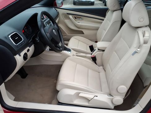 Used 2008 Volkswagen Eos 2.0T FWD image 12