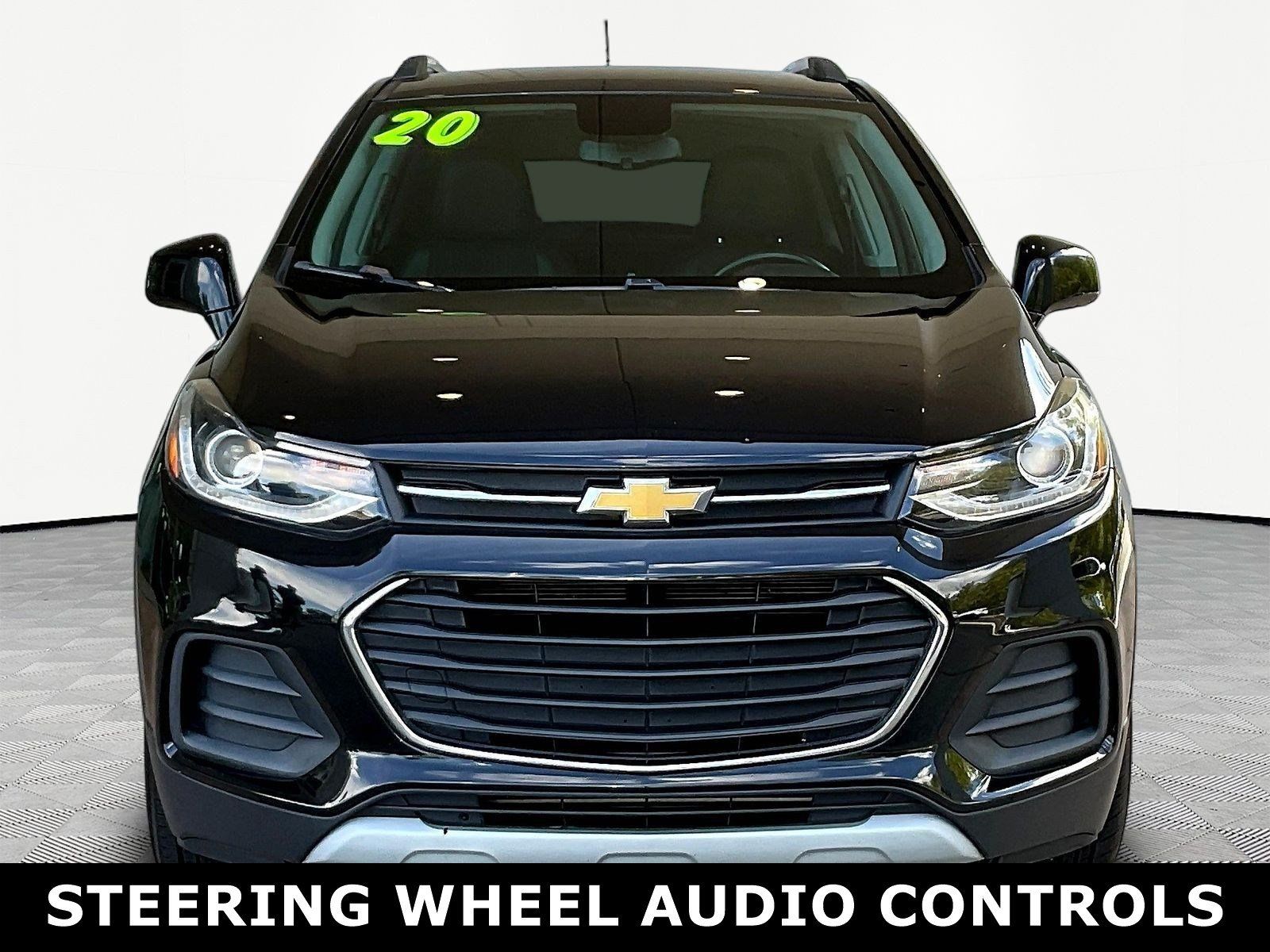 Used 2020 Chevrolet Trax LT w/ LT Convenience Package FWD image 2