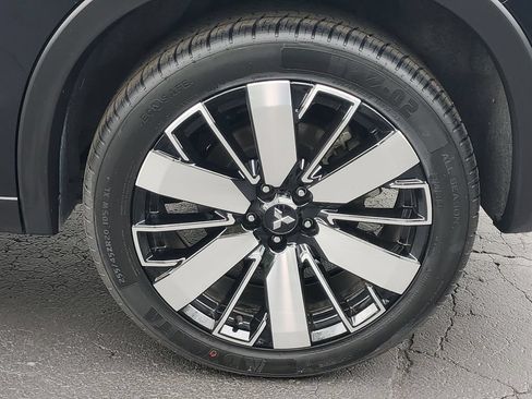 Used 2025 Mitsubishi Outlander SE AWD/4WD image 31