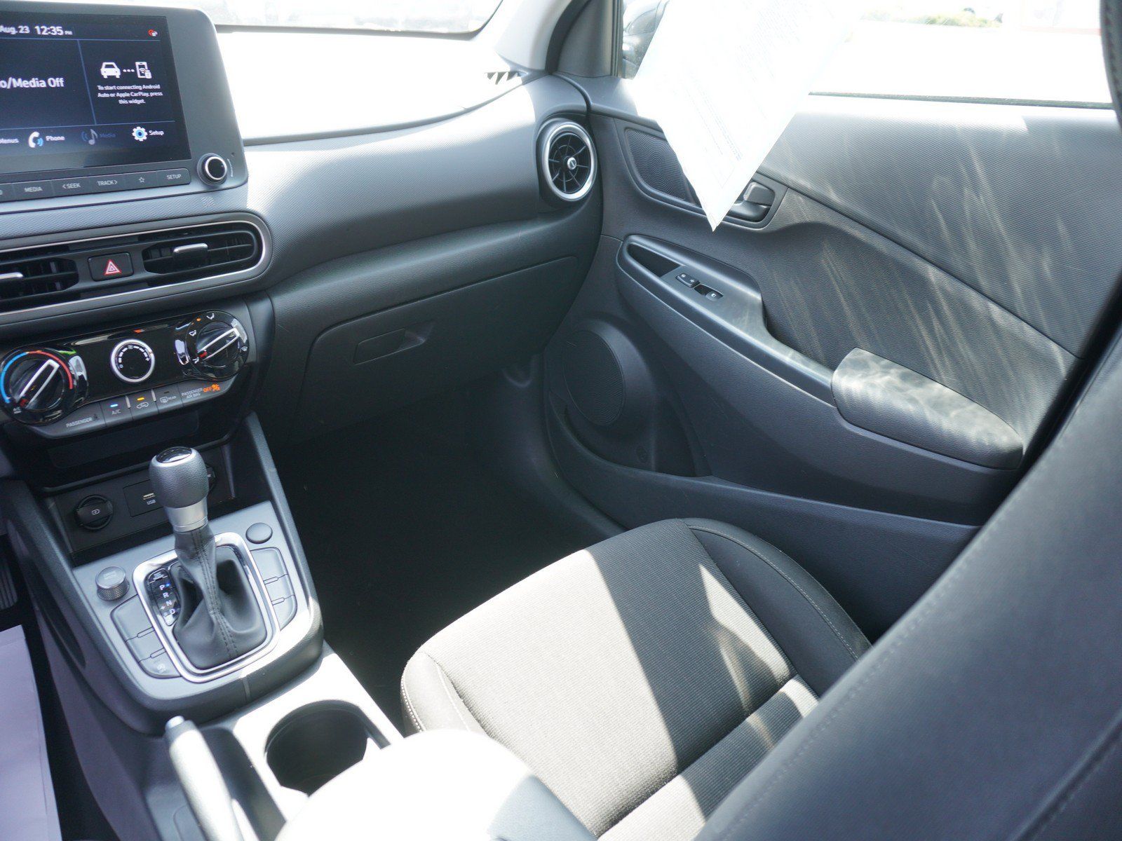 Used 2022 Hyundai Kona SEL FWD image 15