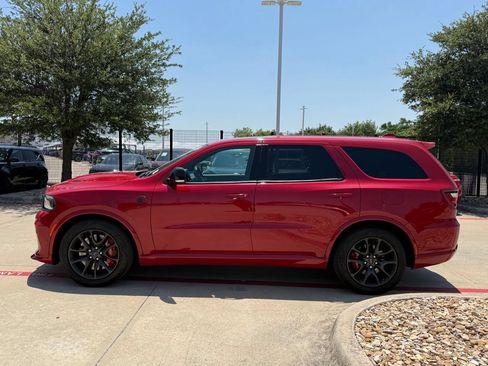 Used 2021 Dodge Durango SRT Hellcat w/ Technology Group AWD/4WD image 2