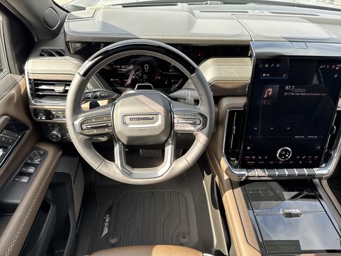 Used 2026 GMC Yukon XL Denali Ultimate w/ LPO, Floor Liner Package image 18