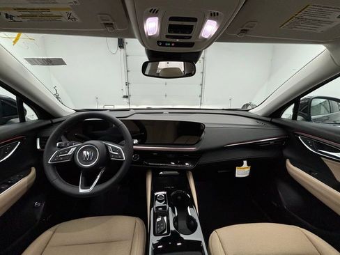New 2025 Buick Envision Preferred image 2