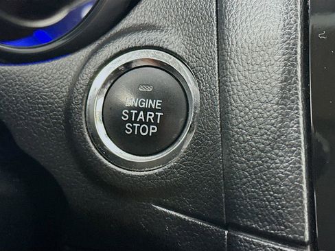 Used 2017 Subaru Outback 3.6R Limited image 19