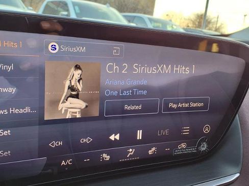 New 2026 Buick Envision Sport Touring image 7