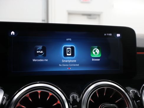 Used 2022 Mercedes-Benz GLB 35 AMG 4MATIC image 56