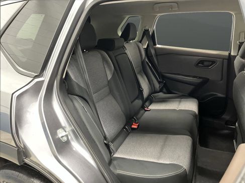 Used 2021 Nissan Rogue S image 27