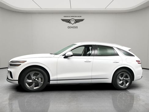 New 2026 Genesis GV70 2.5T AWD/4WD image 3