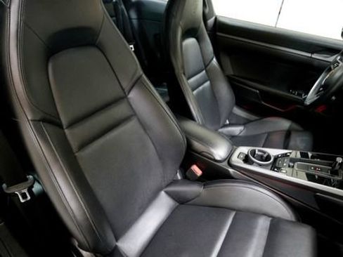 Used 2022 Porsche 911 Carrera S image 9