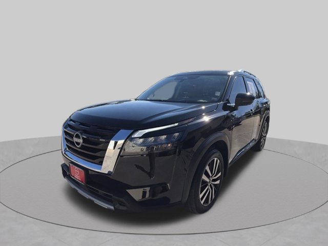 Used 2025 Nissan Pathfinder Platinum w/ Cargo Package AWD/4WD image 10