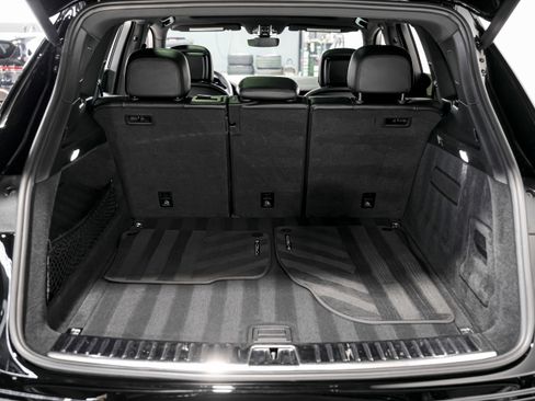Used 2022 Porsche Cayenne S image 46