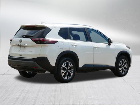 Certified 2023 Nissan Rogue SV w/ SV Premium B Package AWD/4WD image 7