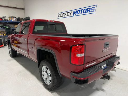 Used 2018 GMC Sierra 3500 Denali w/ Duramax Plus Package AWD/4WD image 4