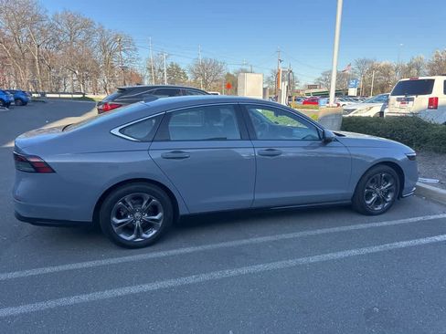 Used 2023 Honda Accord EX-L image 11