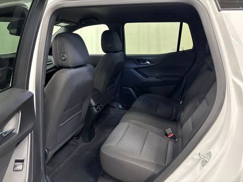 Used 2026 Chevrolet Equinox LT FWD image 16