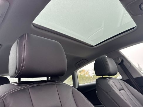 Used 2022 Audi A5 2.0T Premium image 16