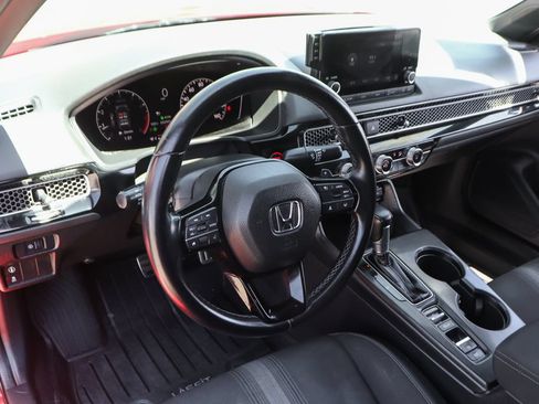 Used 2023 Honda Civic Sport image 18