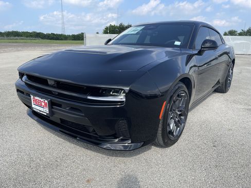 New 2026 Dodge Charger GT w/ Blacktop Package AWD/4WD image 8