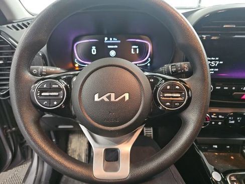 Certified 2023 Kia Soul S image 19