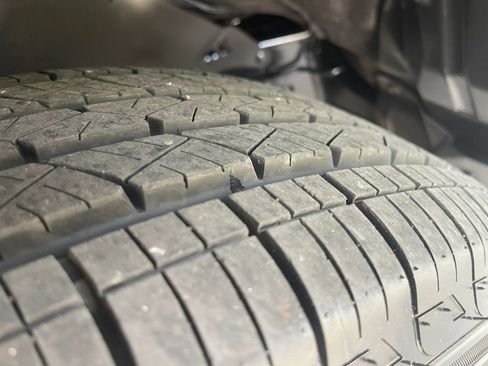 Used 2015 Toyota 4Runner Limited image 10