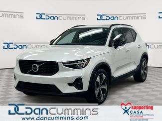 Used 2023 Volvo XC40 B4 Ultimate FWD video 1